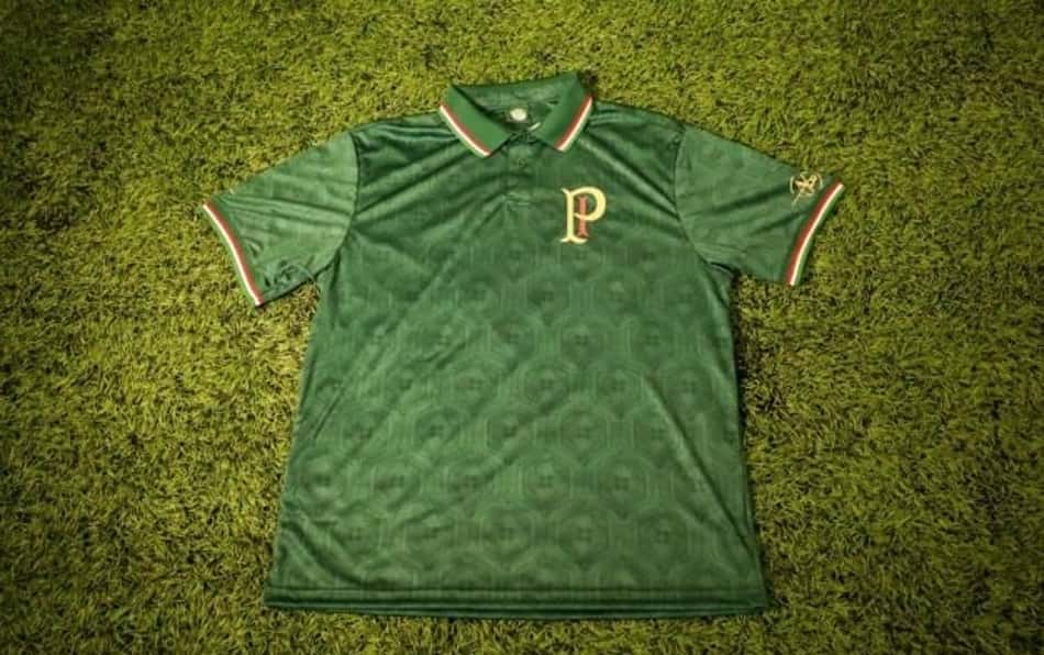 Palmeiras lança camisa desenhada pelo técnico Abel Ferreira; saiba o preço