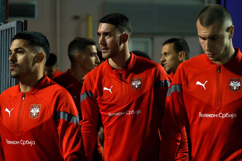 Com Vlahovic, Sérvia encara o Bahrein no último amistoso antes da Copa do Mundo