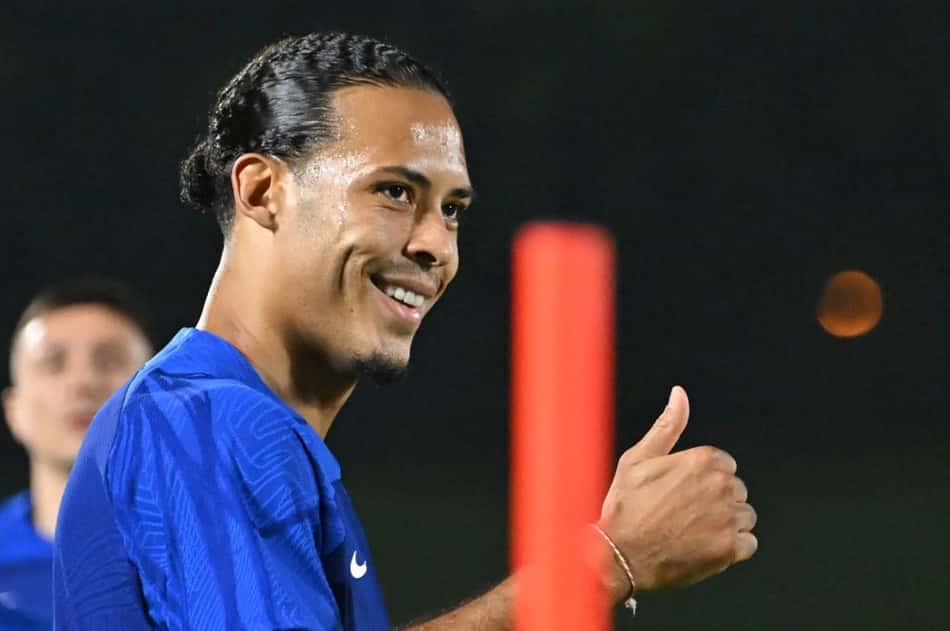 Capitão e protagonista: Van Dijk busca destaque pela Holanda em sua primeira Copa do Mundo