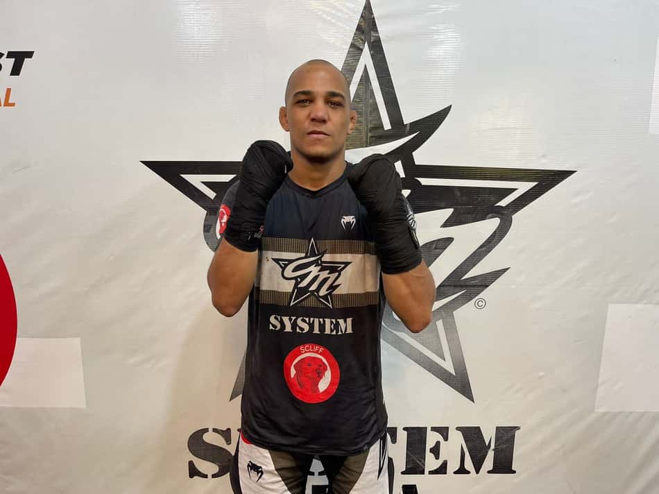Com Eduardo "Neymar" em ação, brasileiros comandam retorno do Imortal FC