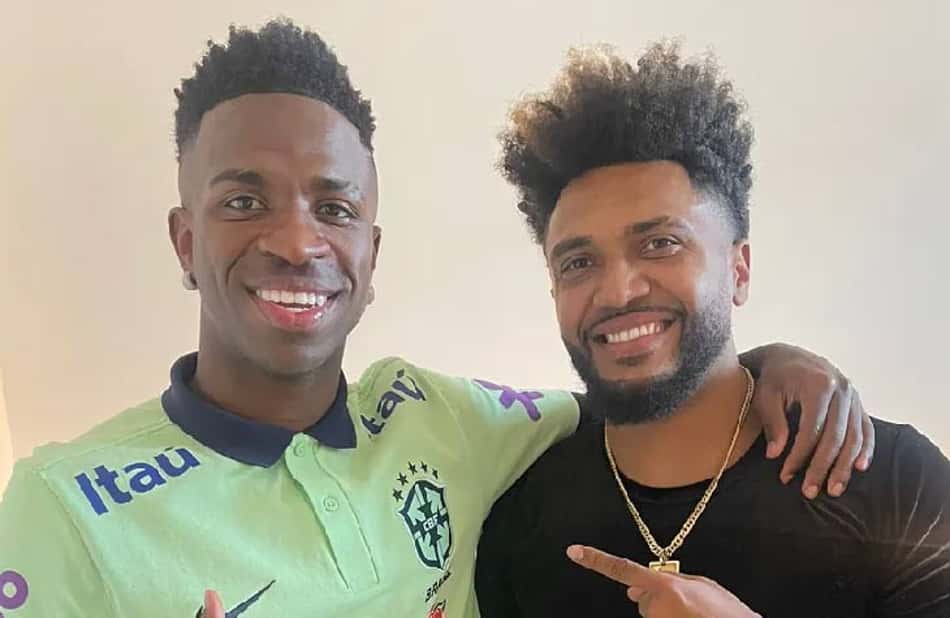 Fotos: Vini Jr, Neymar e outros astros da Seleção dão um 'tapa no visual' antes da viagem para o Qatar