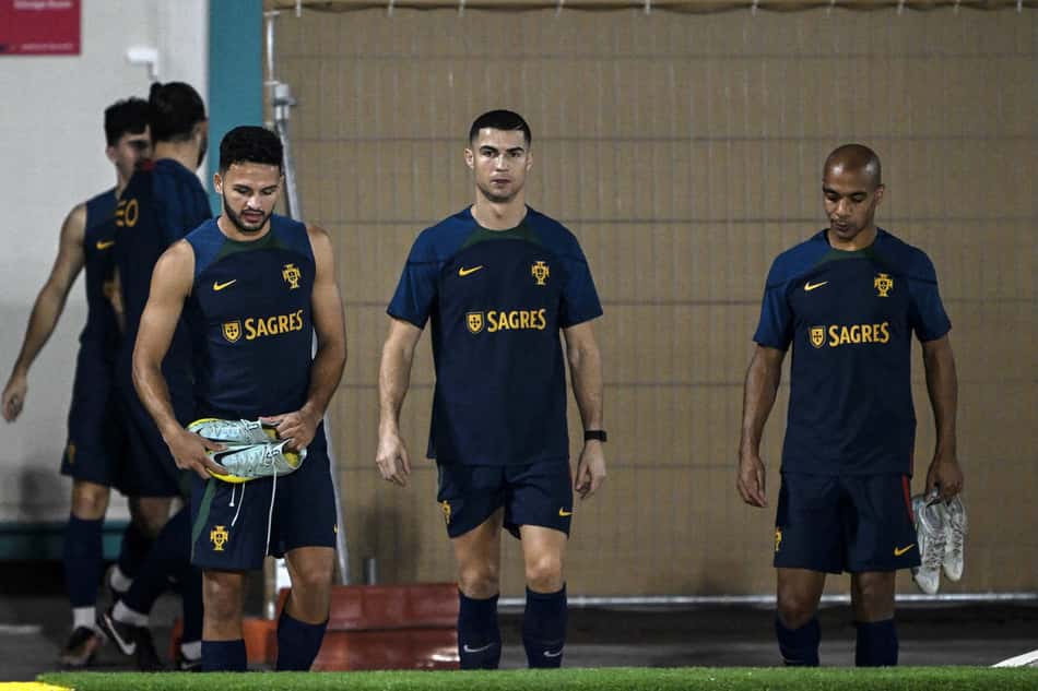 Com Cristiano Ronaldo e seis ausências, Portugal realiza primeiro treino no Qatar