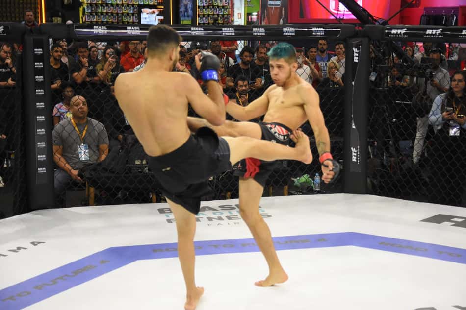 Mateus Glória vence Ronaldo Carrasco na luta principal do Road to Future 4