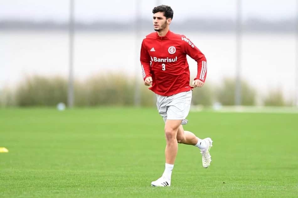 Johnny recebe procura do Spezia-ITA para deixar o Internacional