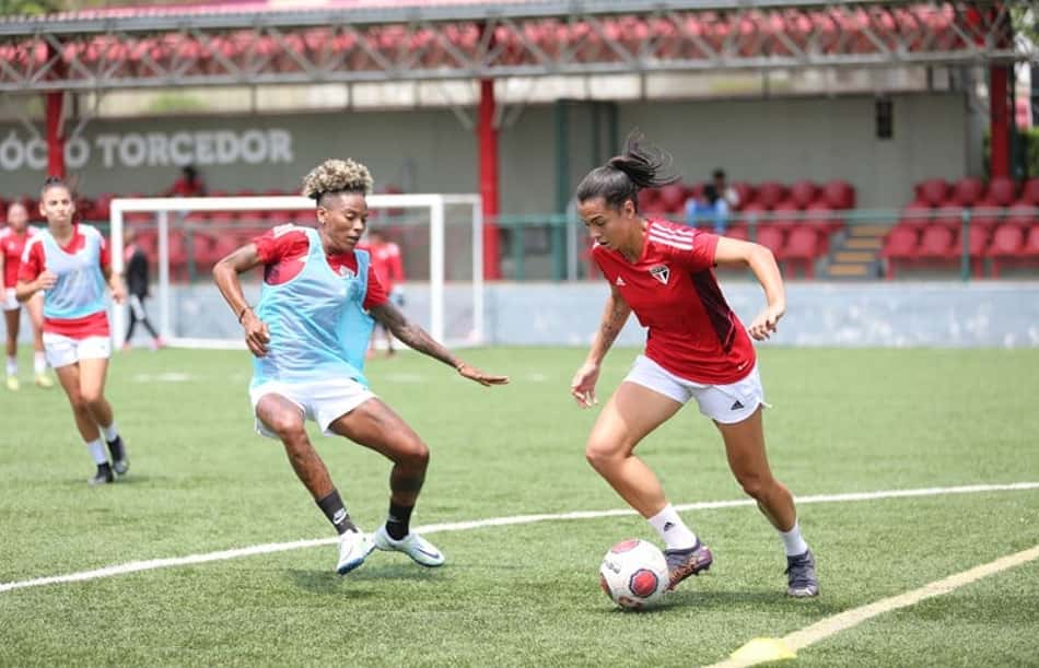 Em busca de vaga na semifinal do Paulistão Feminino, equipe do São Paulo retorna aos treinos