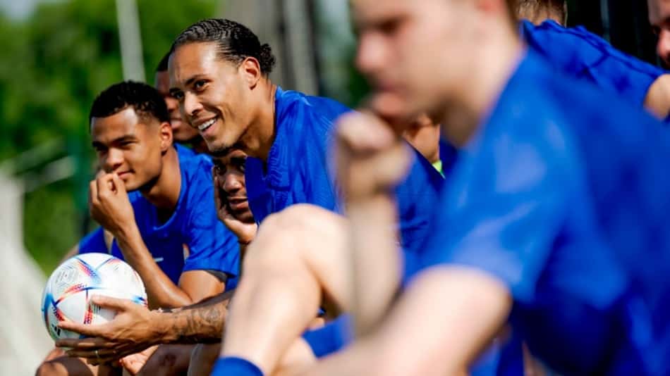 Copa do Mundo: Holanda treina com clima descontraído após vitória sobre Senegal