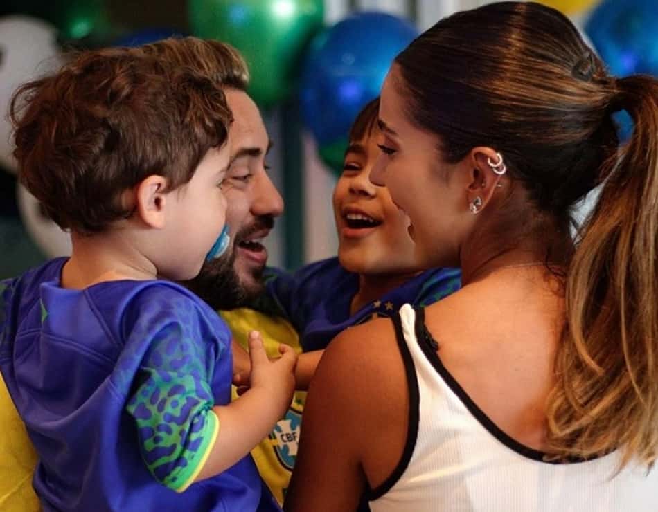 Filho de Éverton Ribeiro grita 'Brasil' em meio a torcedores argentinos; assista