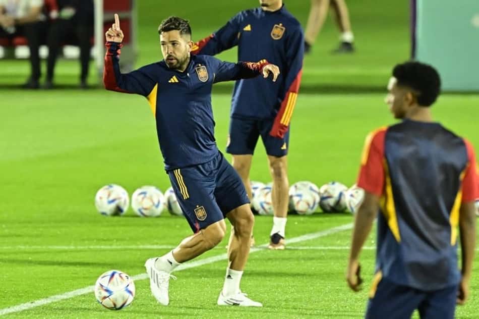 'A Espanha pode ganhar a Copa do Mundo, vamos para a guerra', destaca Jordi Alba, antes da estreia