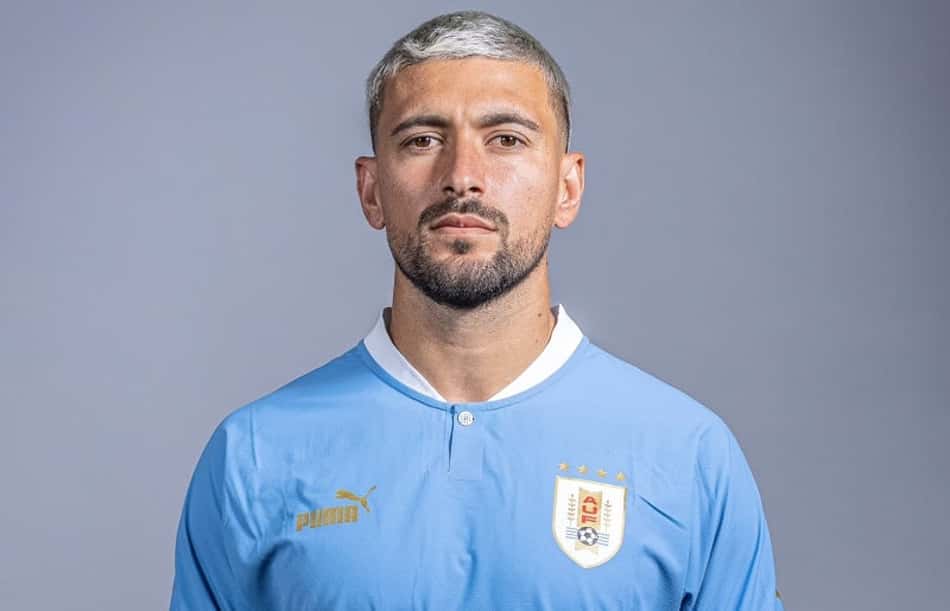 Rizek critica ausência de Arrascaeta no time titular do Uruguai: 'Xingou a mãe do técnico'