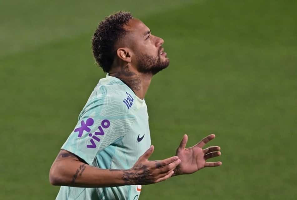 Mais 'pronto', Neymar vai para sua terceira estreia em Copas pela Seleção