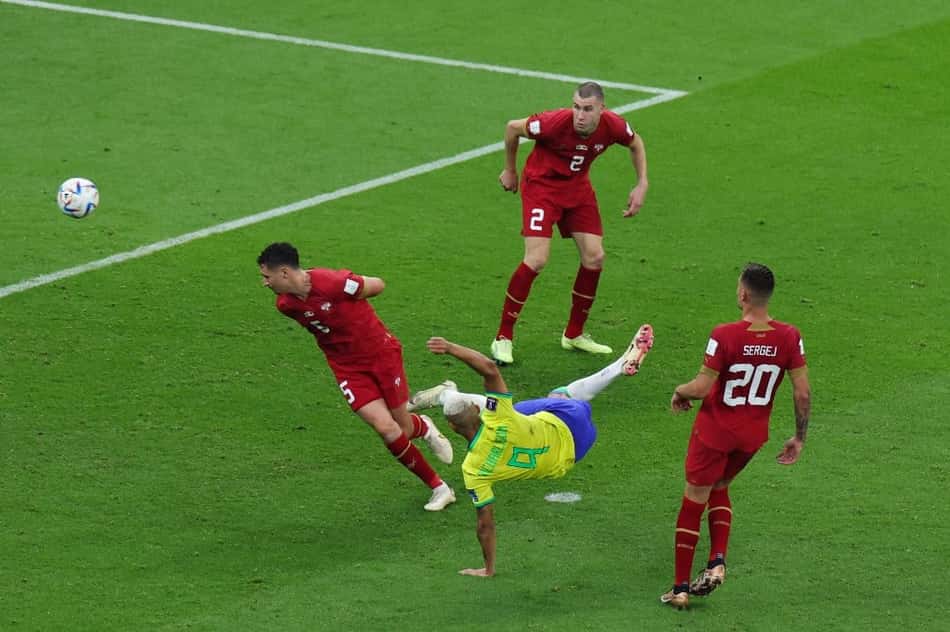 Gol de Richarlison na Copa viraliza com narrações em vários idiomas; assista!