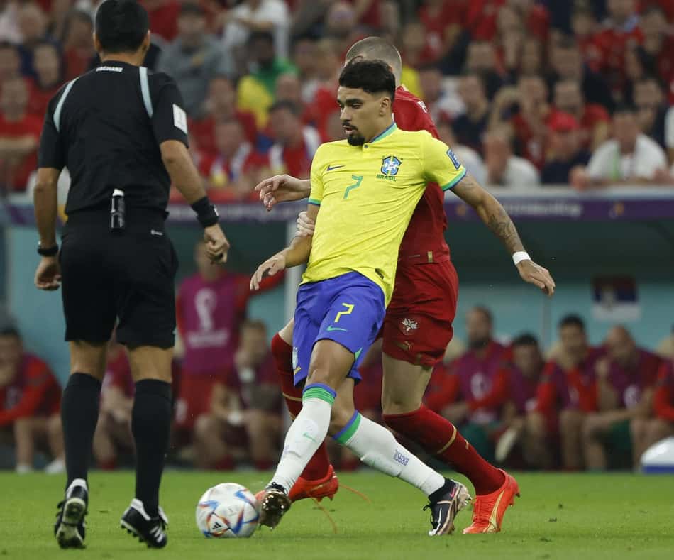 Lucas Paquetá elogia Sérvia, cita dificuldade, mas diz: 'O importante é a vitória'