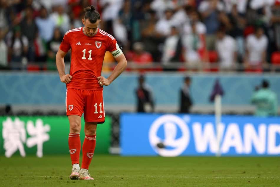 Após derrota de Gales na Copa do Mundo, Bale vai às lágrimas: 'Lutamos até o fim'