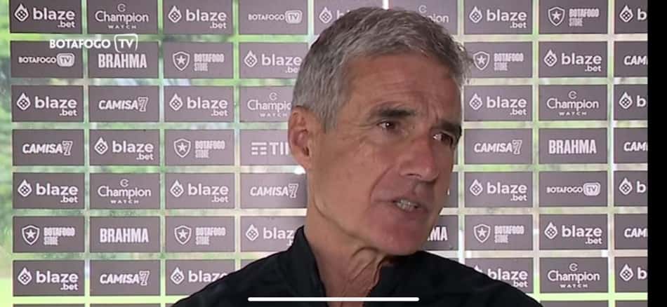 Luís Castro define planejamento do Botafogo para pré-temporada e projeta amistoso contra Crystal Palace