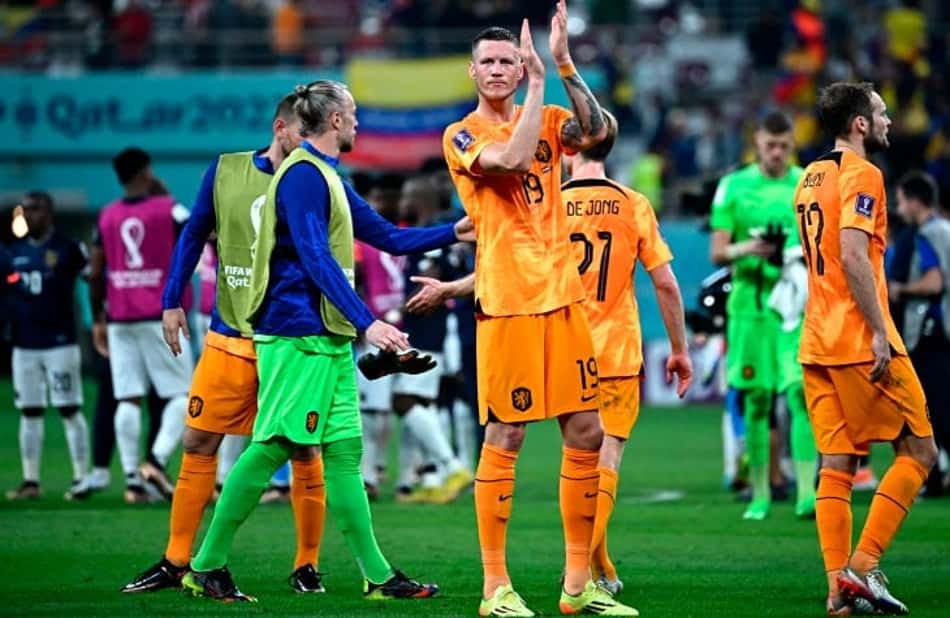 Holanda abre as oitavas da Copa contra os EUA pressionada para mostrar bom futebol