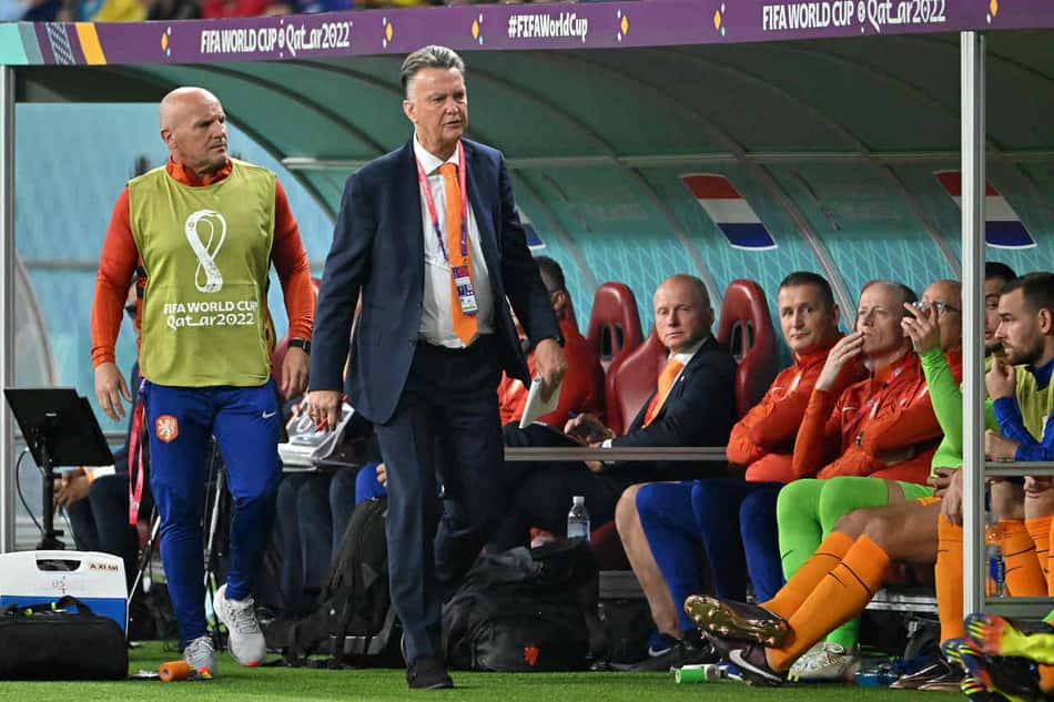 Van Gaal aposta em retrospecto para retomar equilíbrio da Holanda na Copa do Mundo
