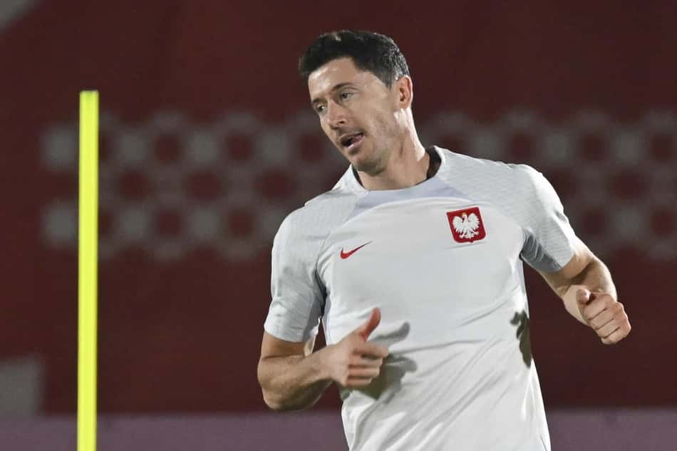 Copa do Mundo: técnico da Polônia banca Lewandowski após pênalti perdido