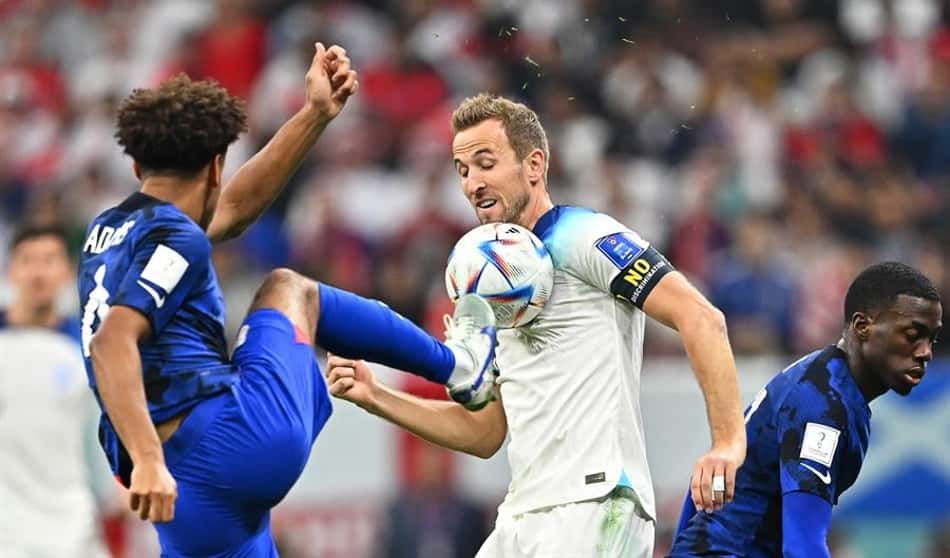 ANÁLISE: contra os Estados Unidos, Inglaterra deu um passo para frente e dois para trás