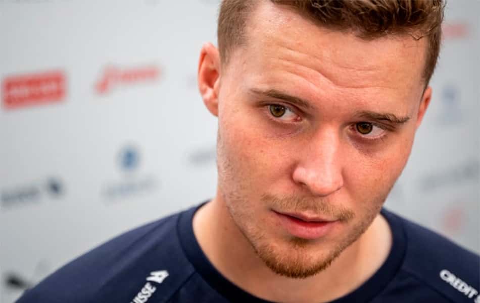 Zagueiro da Suíça analisa ausência de Neymar no Brasil: 'Vou dormir da mesma forma'