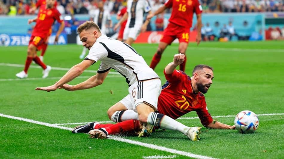 Carvajal lamenta falta de confirmação, mas vê Espanha bem: 'Estamos praticamente nas oitavas de final'