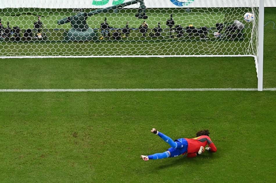 Lenda espanhola critica Ochoa em lance de gol de Lionel Messi