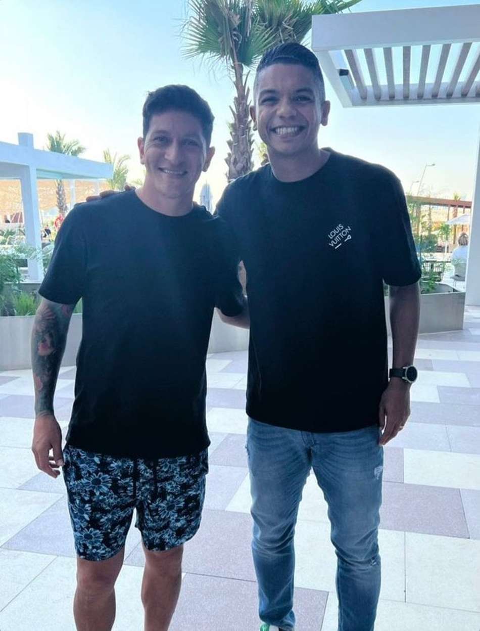 Companheiros no Fluminense, Cano e David Braz se encontram no Qatar