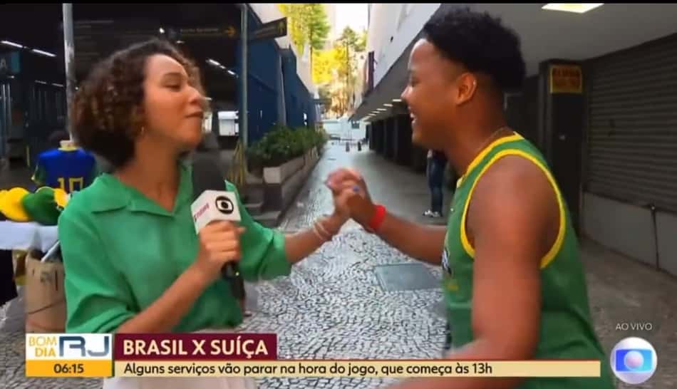 Arrascaeta reage a vídeo de torcedor que cravou gol do uruguaio pela Seleção Brasileira