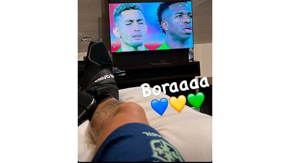 Em tratamento, Neymar posta foto vendo jogo do Brasil contra a Suíça