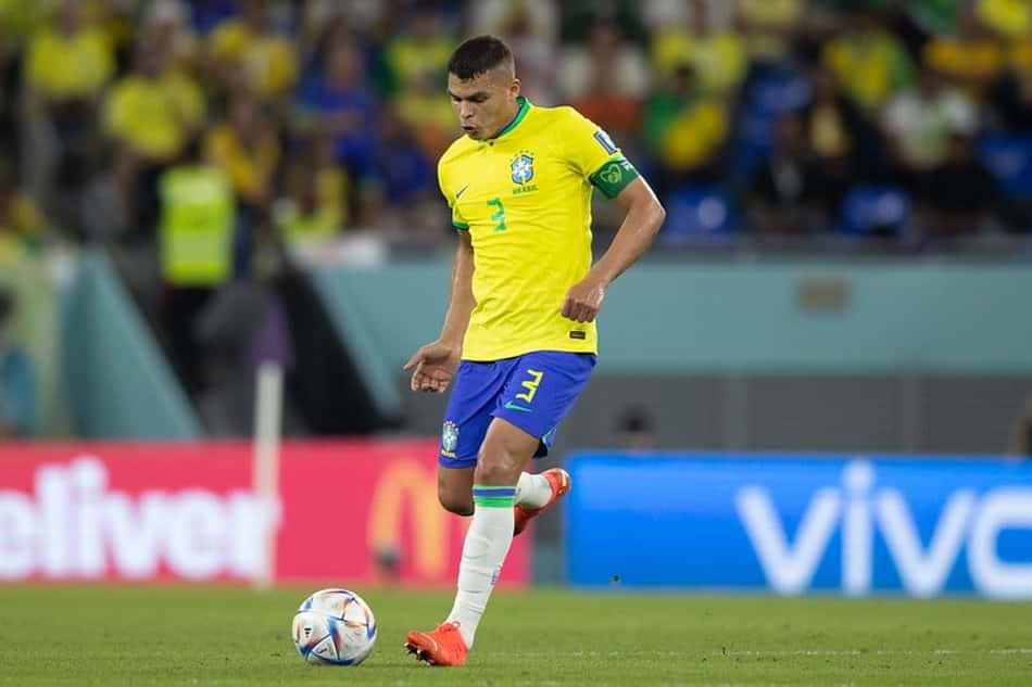 Fluminense parabeniza Thiago Silva pela atuação em jogo do Brasil na Copa do Mundo