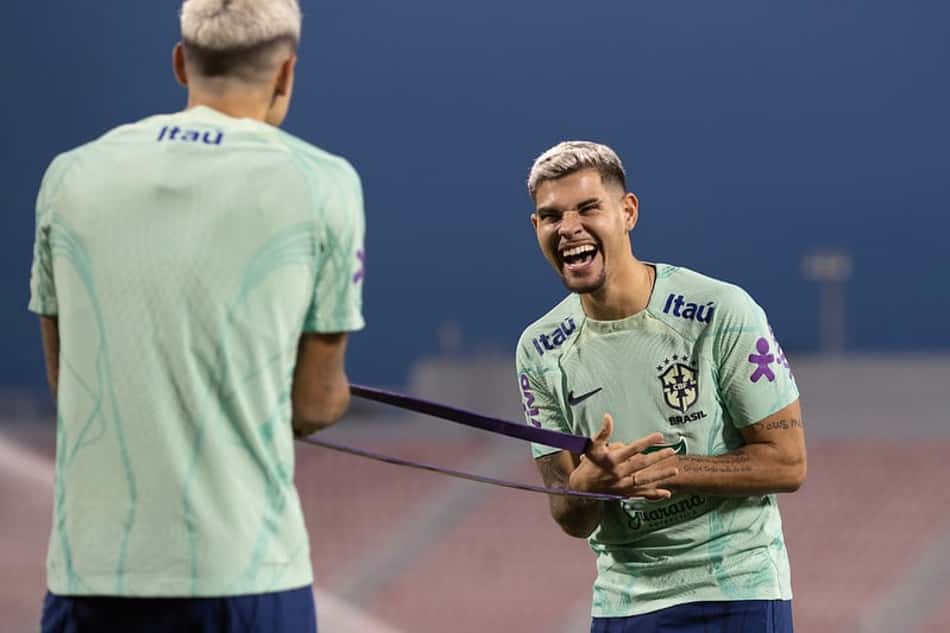 Tite poupa titulares e Rodrygo em primeiro treino da Seleção após vitória contra a Suíça