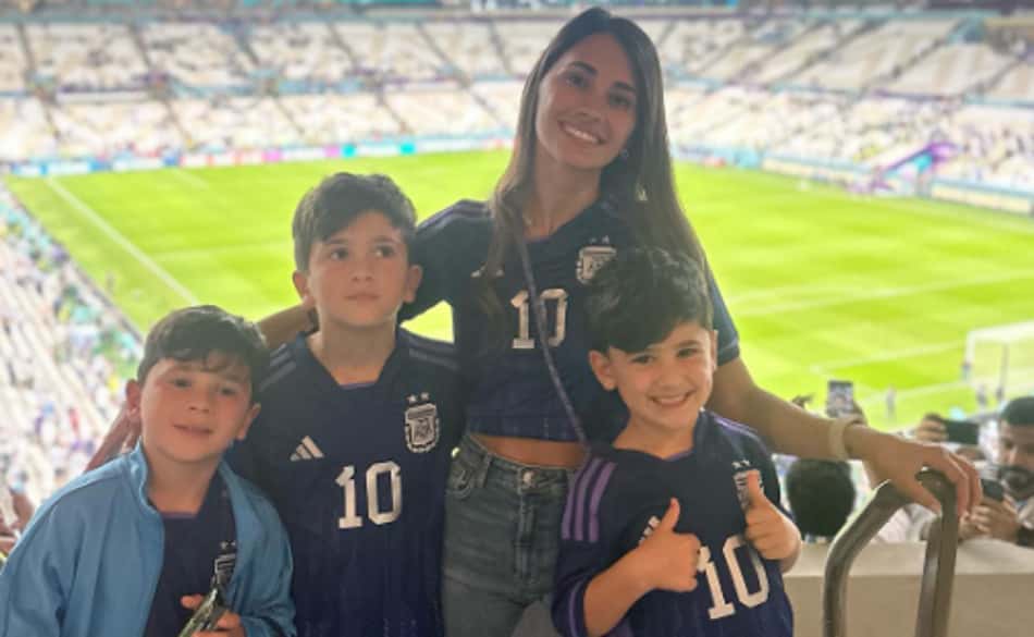 Esposa de Messi mostra 'entardecer mágico' em deserto no Qatar com filhos