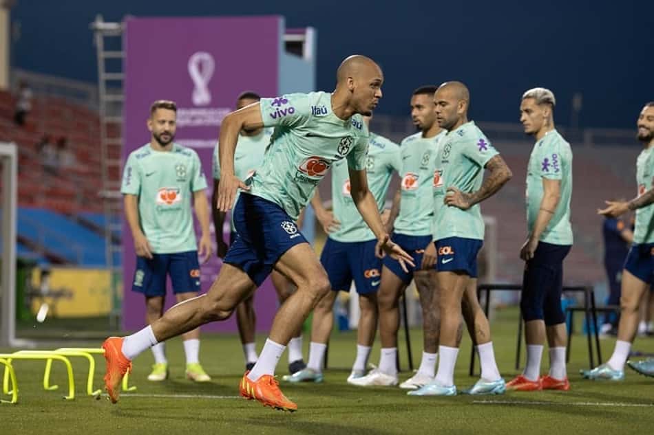 Fabinho agarra chance como titular da Seleção e quer ser primeiro no grupo: 'Foco é sempre ganhar'