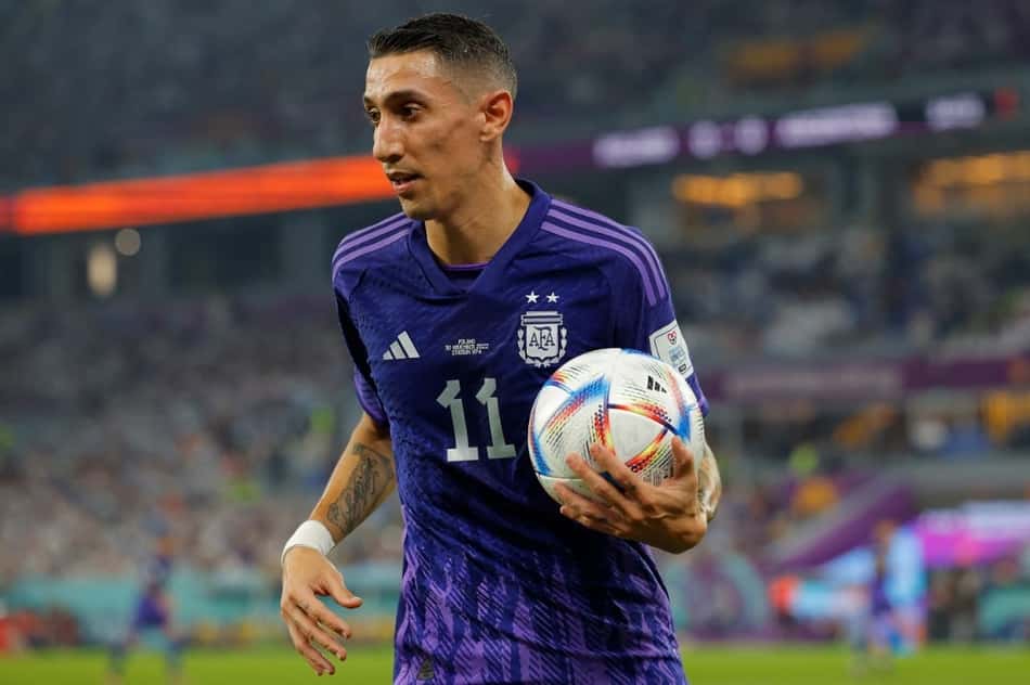 Argentina testa duas opções para ocupar o lugar de Di María