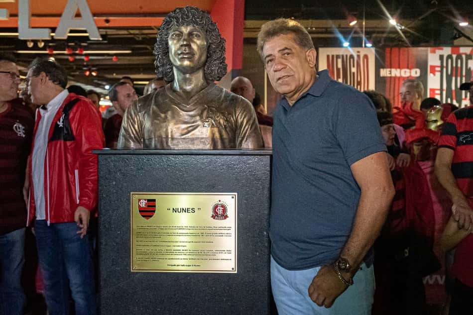 Ídolo do Flamengo, Nunes é assaltado e sofre tentativa de agressão no Rio: 'Estou assustado'