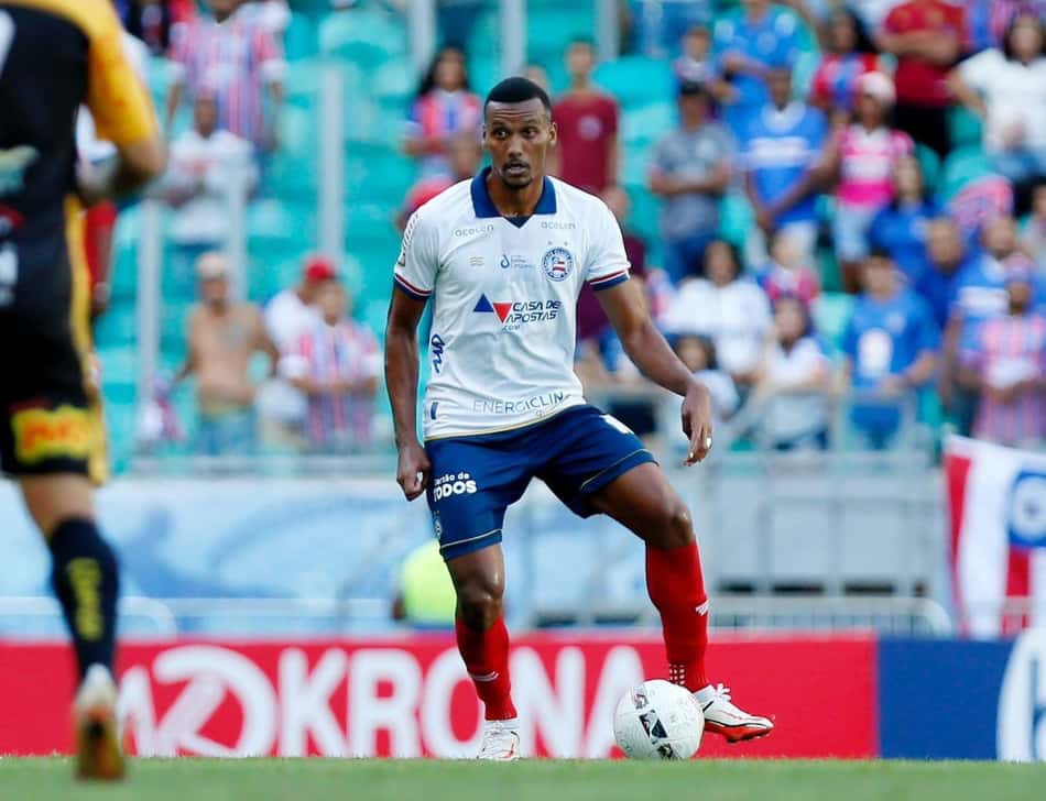Volante Rezende projeta disputa do Brasileirão pelo Bahia