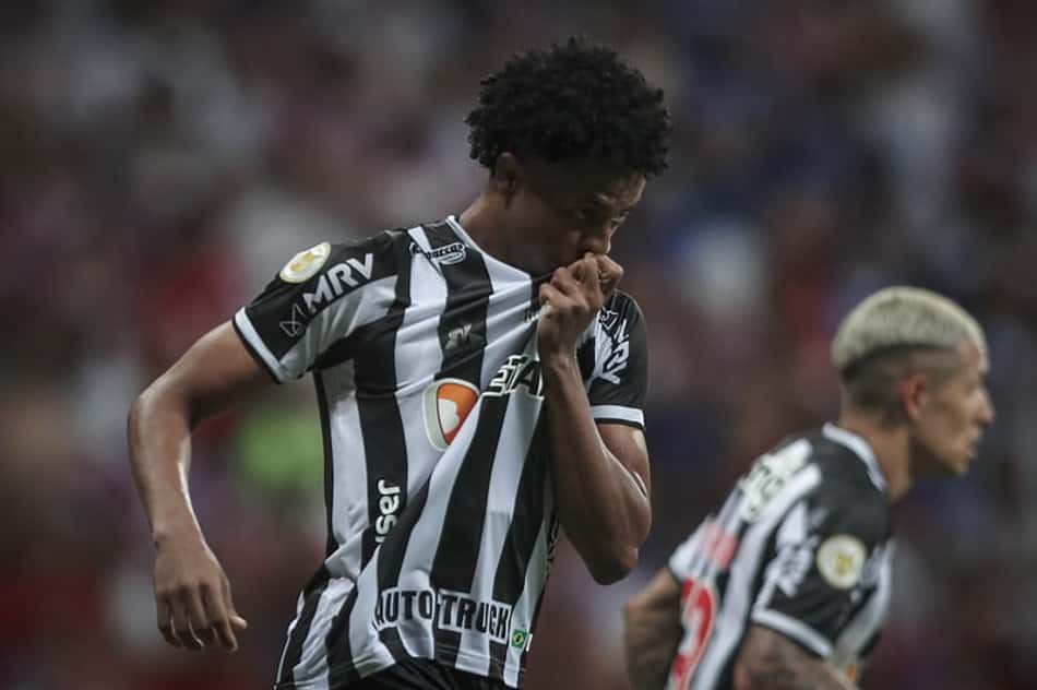 Keno se despede do Atlético-MG e garante: 'Vestir essa camisa foi uma grande honra'