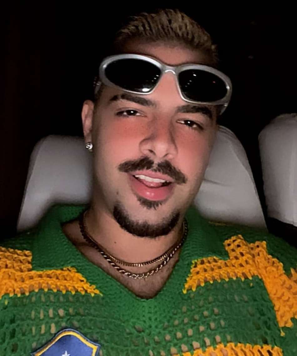 Antes de show no Fifa Fan Fest, Pedro Sampaio fala sobre conexão com a Seleção Brasileira