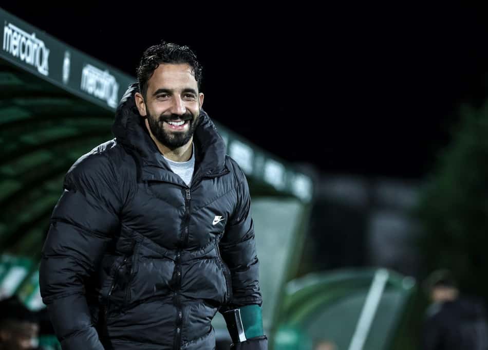 Liverpool se reúne com possível novo técnico, mas conversas não avançam, diz jornalista
