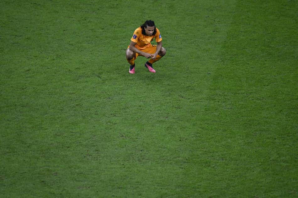 Aké lamenta eliminação, mas vê Holanda de cabeça erguida após Copa do Mundo: 'Lutamos muito'