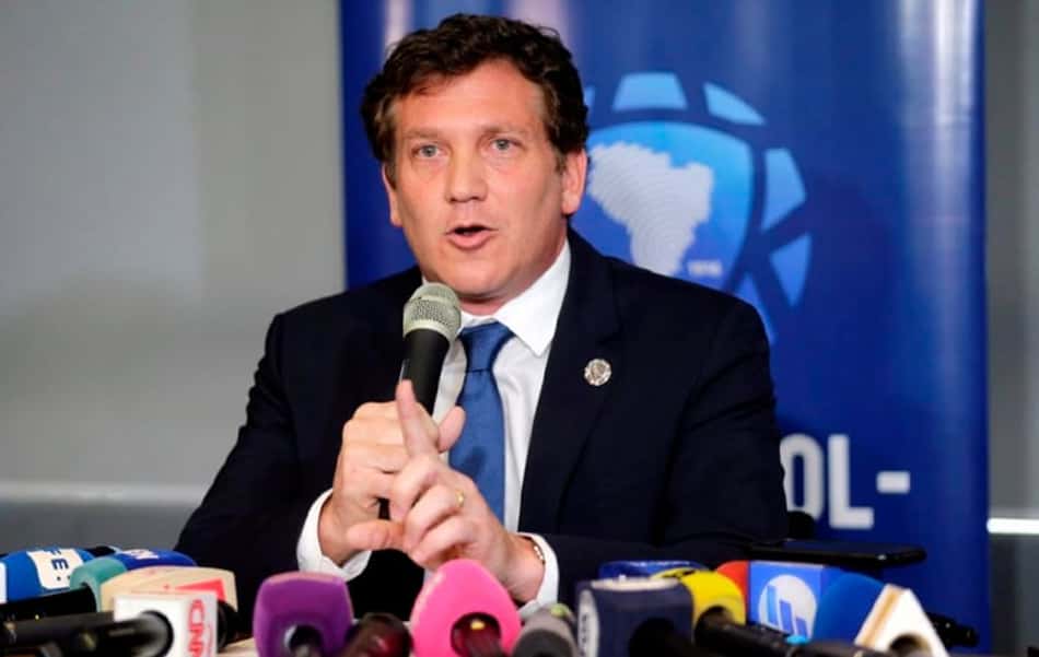 Presidente da Conmebol faz suspense sobre final da Libertadores e fala sobre sede brasileira na Sul-Americana
