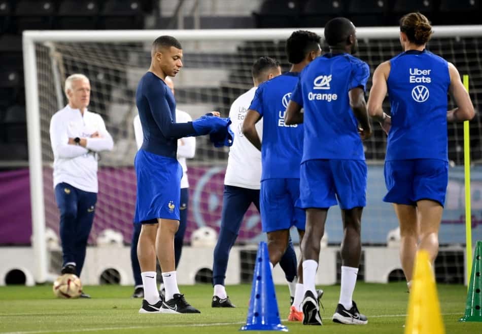 Copa do Mundo: França treina sem dois titulares de olho na semifinal contra Marrocos