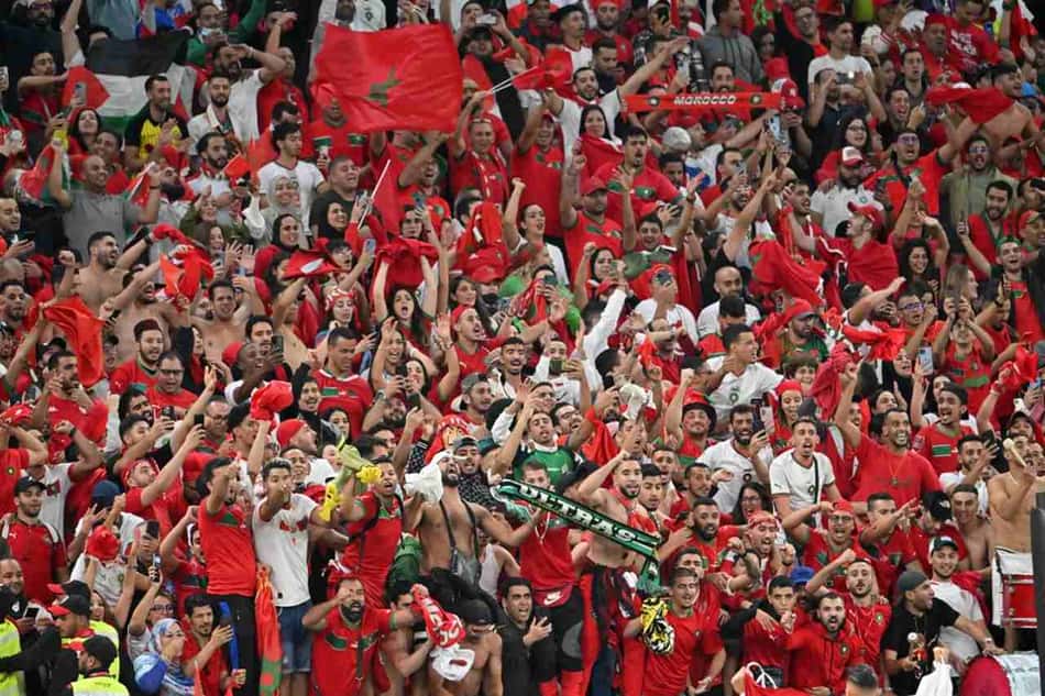 Torcida de Marrocos no jogo contra Portugal pelas quartas de final da Copa (Foto: Alberto Pizzoli/AFP)