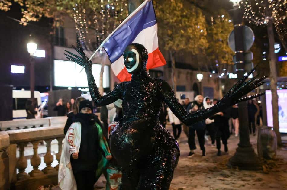 França x Marrocos - Torcedores em Paris - Champs-Elysees -