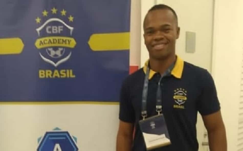Por crescimento profissional, Edivan Coelho destaca importância de se aperfeiçoar no futebol