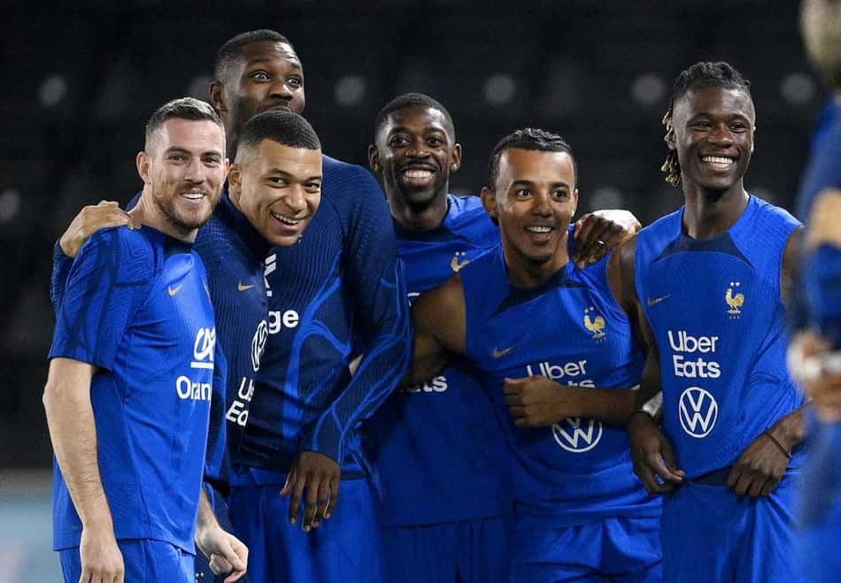 França tem dois retornos e cinco ausências em treino visando a final da Copa do Mundo