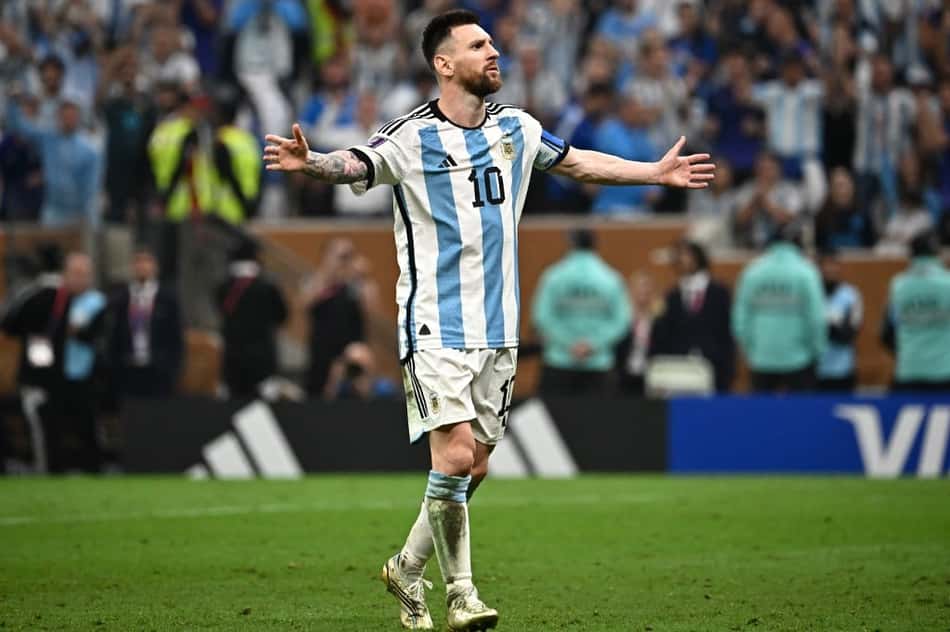 Presidente da Conmebol revela curioso pedido feito para Messi