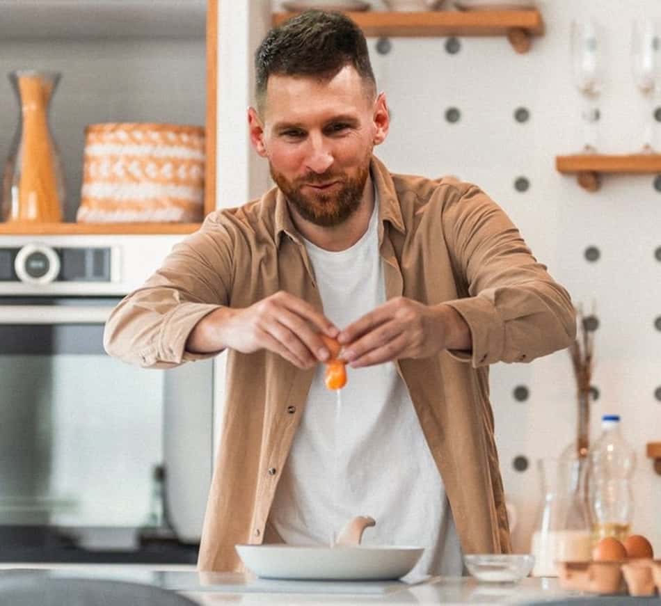 Web faz memes após Messi 'quebrar o ovo' no Instagram; confira