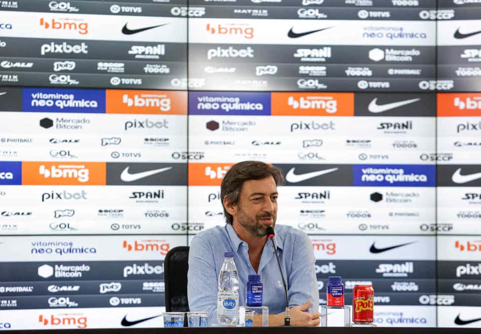 Conselho do Corinthians fará reunião emergencial sobre o novo Fiel e venda de Pedro