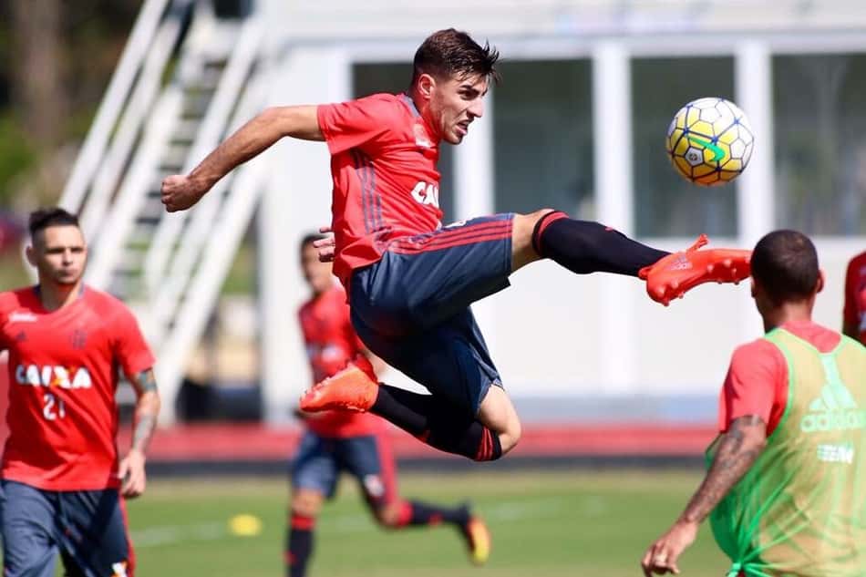 Cria do Flamengo, Thiago Ennes relembra título da Copa São Paulo