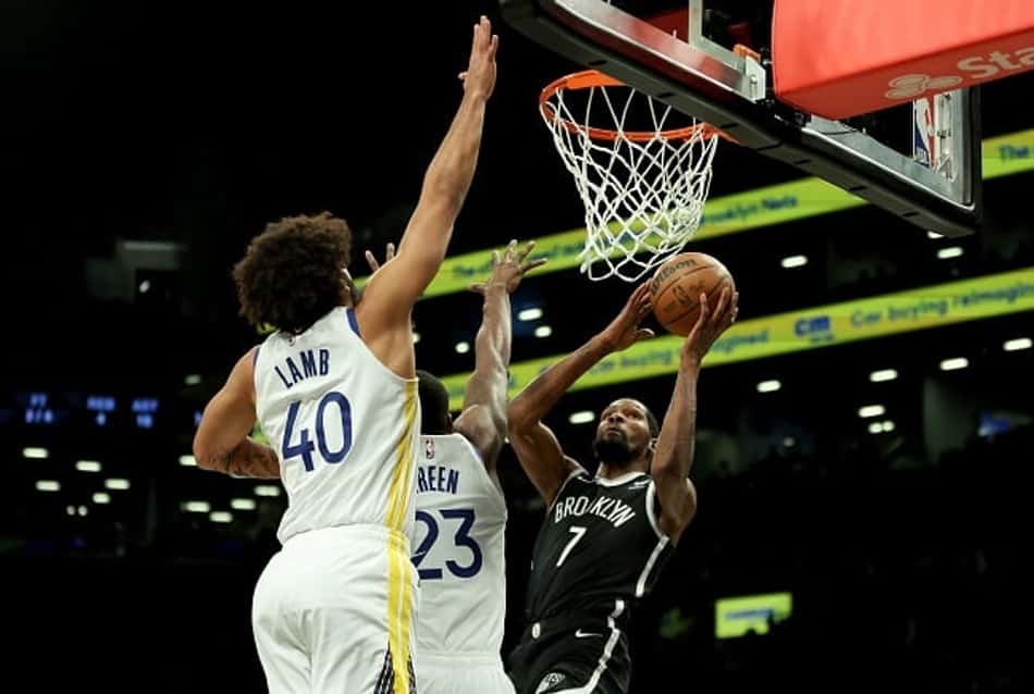 Sem Kyrie Irving, Nets atropela Warriors